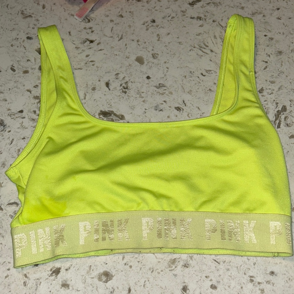 VS pink ultimate sports bra